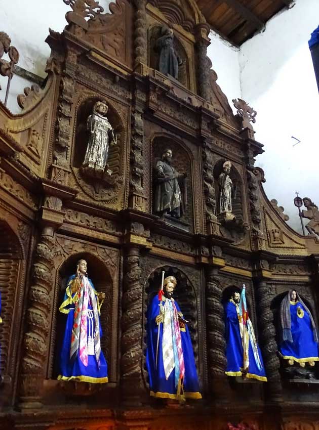 altarpiece anigua guatemala